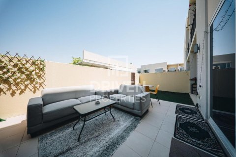 Apartment de 2 dormitorios en EMAAR South, UAE No. 190448 11