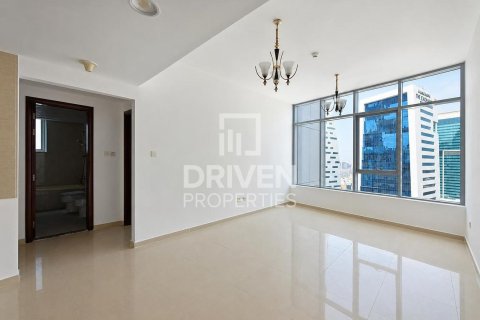 Apartment de 2 dormitorios en Business Bay, UAE No. 201228 2