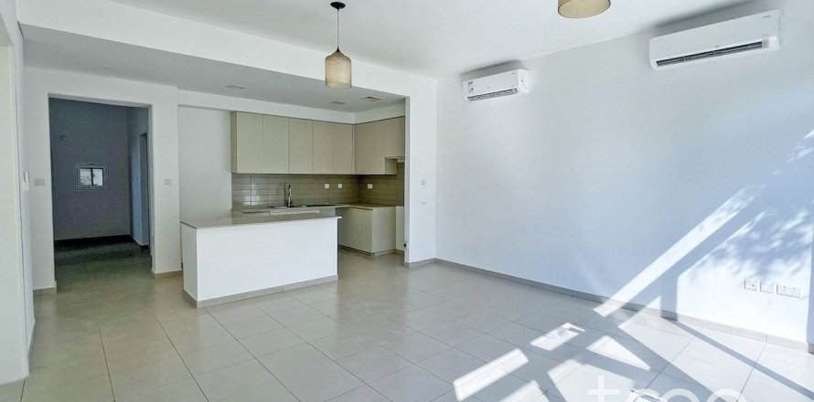 Townhouse de 4 dormitorios en Hayat Townhouses, UAE No. 200803