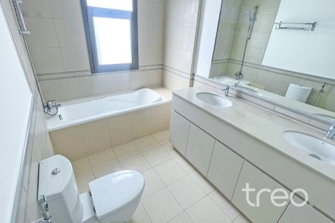 Townhouse de 4 dormitorios en Hayat Townhouses, UAE No. 200803 16