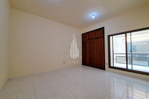 Villa de 4 dormitorios en Al Dhafrah, UAE No. 22620 6
