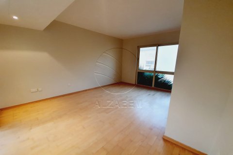 4 bedrooms Townhouse in Al Raha Gardens, UAE No. 167939 3