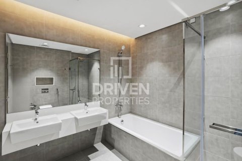 Appartement de 2 chambres à District One, UAE No. 198780 5