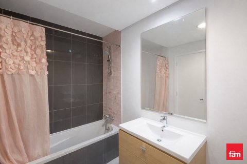 2 bedrooms Apartment in Dubai, UAE No. 143350 12