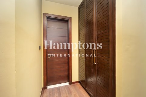 1 bedroom Apartment in FIVE Palm Jumeirah, UAE No. 147465 15