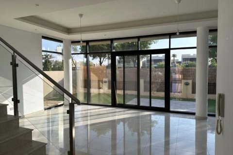 5 bedrooms Villa in DAMAC Hills (Akoya by DAMAC), UAE No. 147470