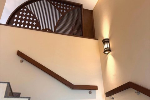 Villa de 4 dormitorios en Sharjah, UAE No. 154135 8