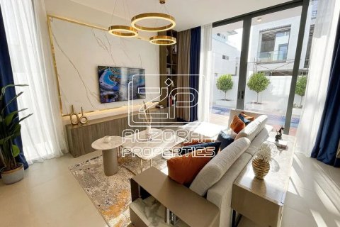 Villa de 5 dormitorios en Hamriyah Free Zone, UAE No. 154136 20