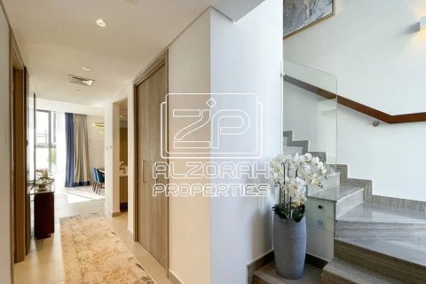 Villa de 5 dormitorios en Hamriyah Free Zone, UAE No. 154136 24