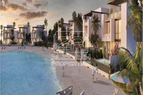 Villa de 5 dormitorios en Hamriyah Free Zone, UAE No. 154136 7