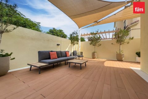 Villa de 4 dormitorios  No. 134758 5