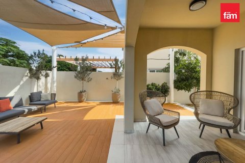 Villa de 4 dormitorios  No. 134758 6