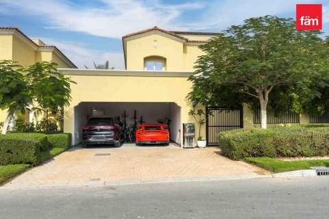 Villa de 4 dormitorios  No. 134758 8