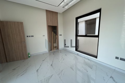 Villa de 4 dormitorios en  Yas Island, UAE No. 86962 14
