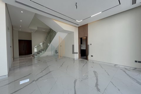Villa de 4 dormitorios en  Yas Island, UAE No. 86962 6