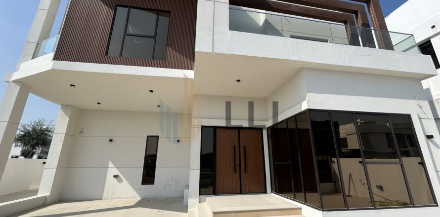Villa de 4 dormitorios en Yas Island, UAE No. 86962