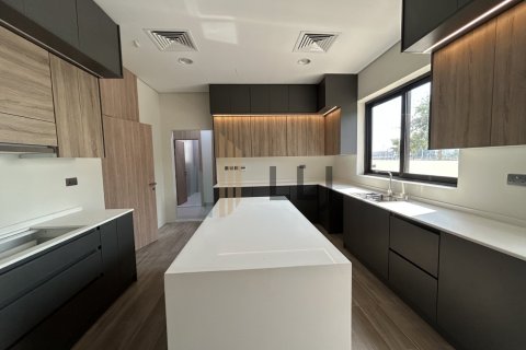 Villa de 4 dormitorios en  Yas Island, UAE No. 86962 11