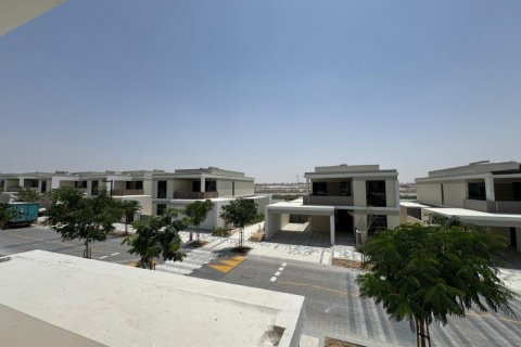 Villa de 4 dormitorios en Tilal Al Ghaf, UAE No. 171532 3