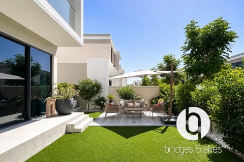 Villa de 4 dormitorios en Tilal Al Ghaf, UAE No. 171530 10