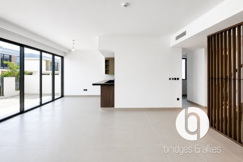 Villa de 4 dormitorios en Tilal Al Ghaf, UAE No. 171530 3