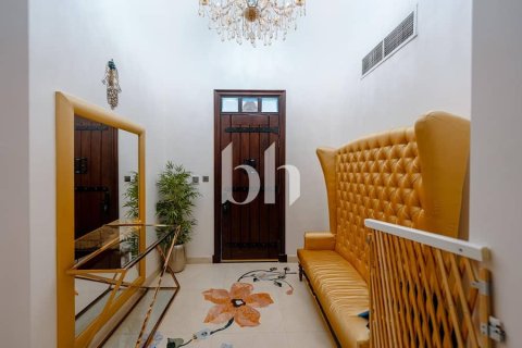 Villa de 4 dormitorios  No. 115597 16