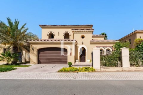 Villa de 4 dormitorios  No. 115597 2