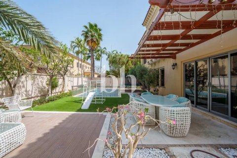 Villa de 4 dormitorios  No. 115597 20