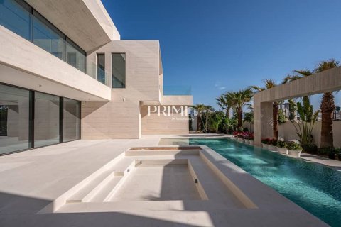Villa de 7 dormitorios  No. 115600 24