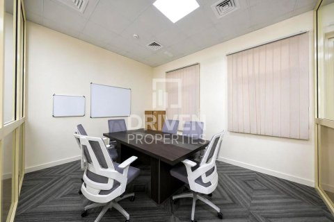 2097.56m² Warehouse in Dubai, UAE No. 193847 13