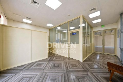 2097.56m² Warehouse in Dubai, UAE No. 193847