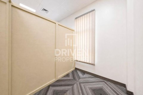 2097.56m² Warehouse in Dubai, UAE No. 193847 12