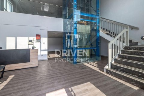 2878.97m² Warehouse in Jebel Ali, UAE No. 193850