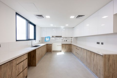 Villa de 5 dormitorios en  Yas Island, UAE No. 89329 19
