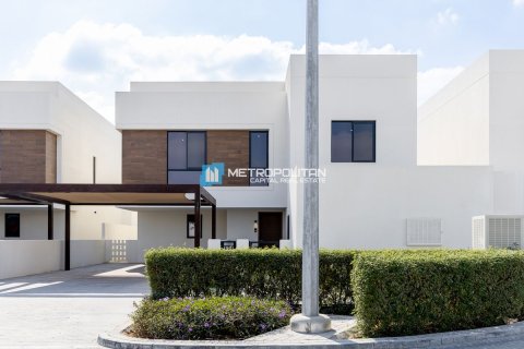 Villa de 5 dormitorios en  Yas Island, UAE No. 89329 1