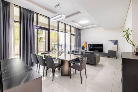 Townhouse de 3 dormitorios No. 122117 3