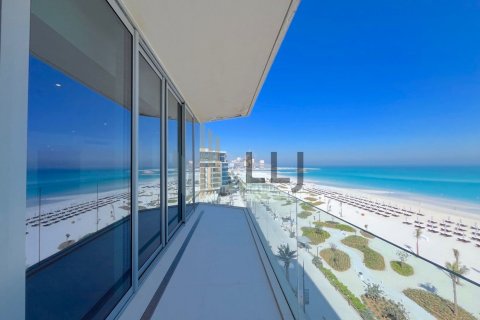 3 bedrooms Apartment on the Saadiyat Island, UAE No. 102064 11