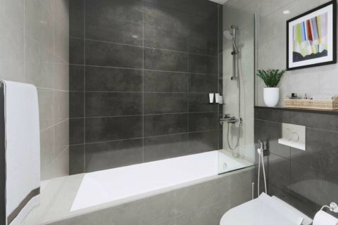 3 bedrooms Apartment in Dubai, UAE No. 169381 8