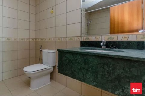 2 bedrooms Apartment in Dubai, UAE No. 169384 10