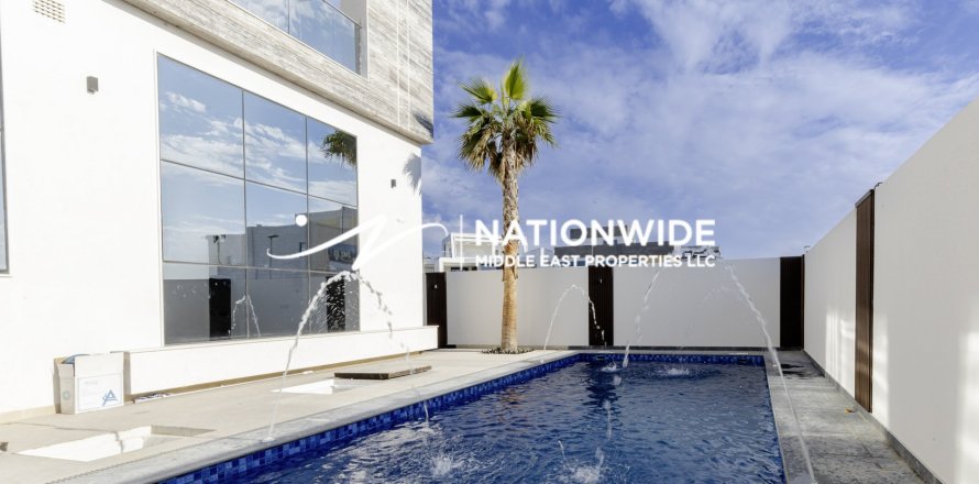 Villa de 6 dormitorios  No. 117214