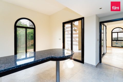 Townhouse de 4 dormitorios en Dubai, UAE No. 135854 6