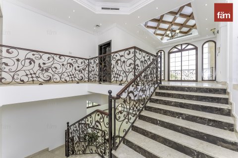 Villa de 6 dormitorios en Al Barsha, UAE No. 135857 8