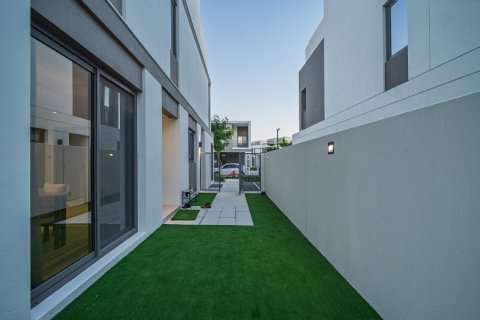 Villa de 4 dormitorios en Tilal Al Ghaf, UAE No. 163792 3