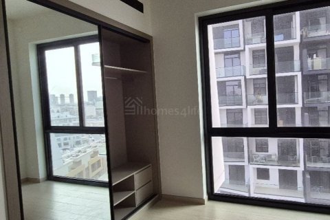 Apartment de 2 dormitorios en District 12, UAE No. 163787 9