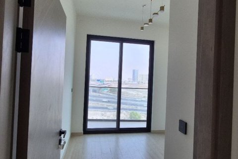 Apartment de 2 dormitorios en District 12, UAE No. 163787 7
