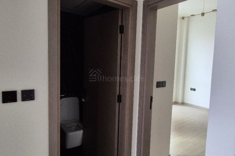 Apartment de 2 dormitorios en District 12, UAE No. 163787 8