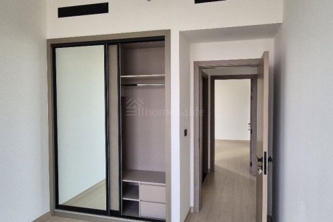 Apartment de 2 dormitorios en District 12, UAE No. 163787 14