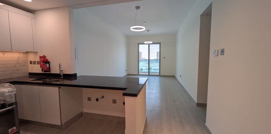 3 bedrooms Apartment in Dubai, UAE No. 210860