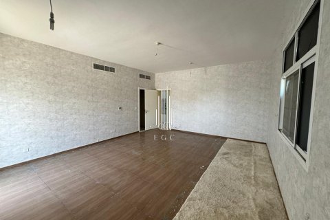 4 bedrooms Villa in Khalifa City, UAE No. 24829 16