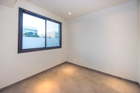 Villa de 4 chambres à Abu Dhabi, UAE No. 150069 3