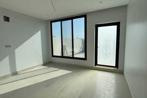 6 bedrooms Villa in Khobar, Saudi Arabia No. 60113 11